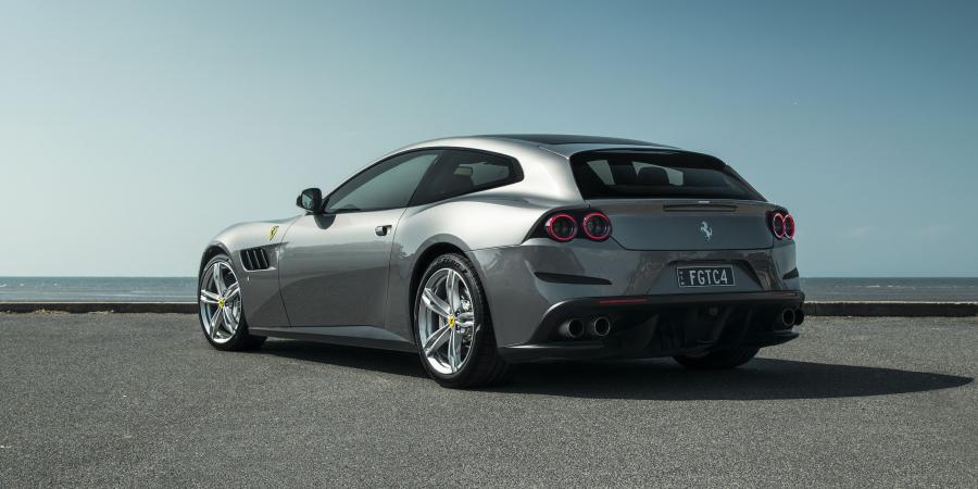  Ferrari GTC4Lusso 2016 года  (AU) (фото 5 из 32)